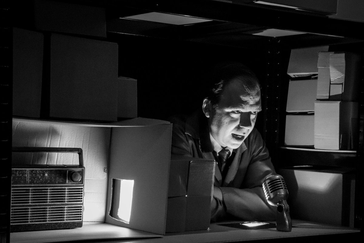 papamcgarry's tweet image. Some great pictures by @WilkinsonRob from #HumansAtWork last week @warwickarts directed by @greghomann  and written by @Stephaniser . So proud to have been part of this fabulous show. #Coventry2021 #ActorsLife