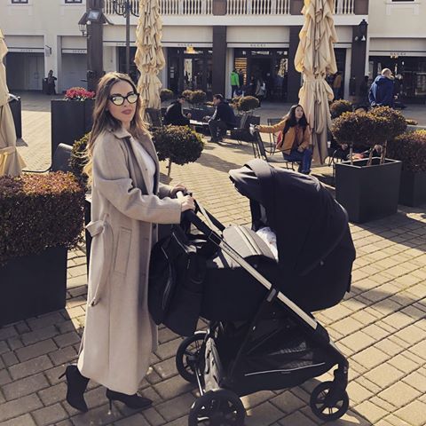 inglesinausa's tweet image. We love seeing your first stroller outings. Thanks for sharing and chosing the #ApticaStroller for your this special adventure! 

📸:@francescadm16

#strollerstyle #fashionmom #parentingstyle #inglesinababyusa