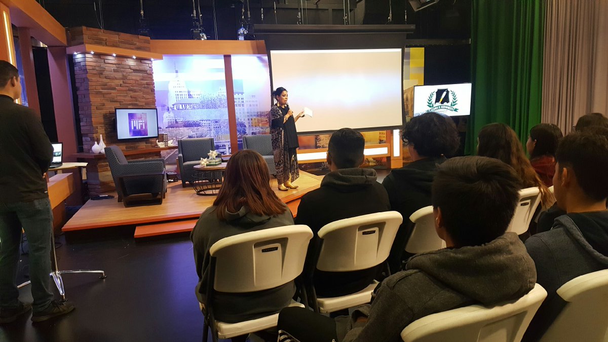 NicoleEEsparza's tweet photo. Ms. Barba's @JFKennedyHighS @EISD_CTE A/V Production scholars visit @UnivisionSATX during #SAWorks Job Shadow Day! Thank you for hosting our @EISDofSA scholars! #EdgewoodUnited #DetailsMatter #EdgewoodProud https://t.co/Wv0T7BYfcF