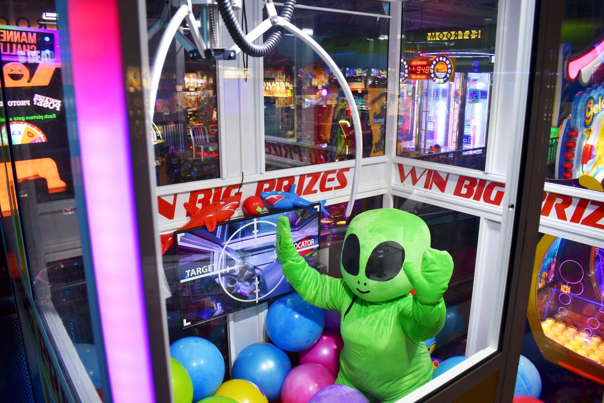 Zone28Complex's tweet photo. "The CLAW! The claw chooses who will go and who will stay..." and you can COMMAND the CLAW!👾🕹️ Stop by Zone 28 for a chance to play the GIANT claw, and tons of other amazing arcade games.

...and don't forget - 1/2 Price Games every Wednesday! https://t.co/G19JHglE9n