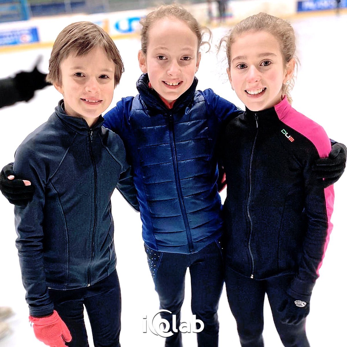 UNITI. SEMPRE. 💙

📸 Elisabetta Mattioli, Carolina Margutti, Matilde Parenti. 

#TeamIceLab #IceLab 📍<a href="/palasesto/">Palasesto</a>  #FigureSkating