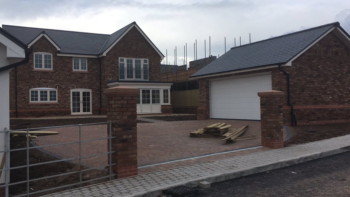sladenalf's tweet image. Surveying a gorgeous new development in Malpas. A bit out of my price range😂 #WeAreOS #Winthelottery