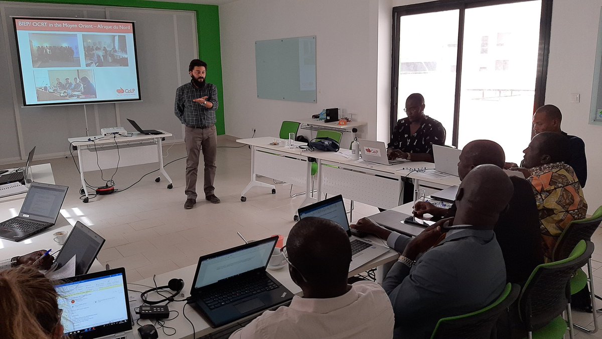 abdoulhamid72's tweet photo. Cross regional experience sharing, Mourad from our MENA region participating to the workshop, is presenting the #BIEP based on the @cashlearning #OCRT process and targeting local organizations https://t.co/SlzFpBuU0e