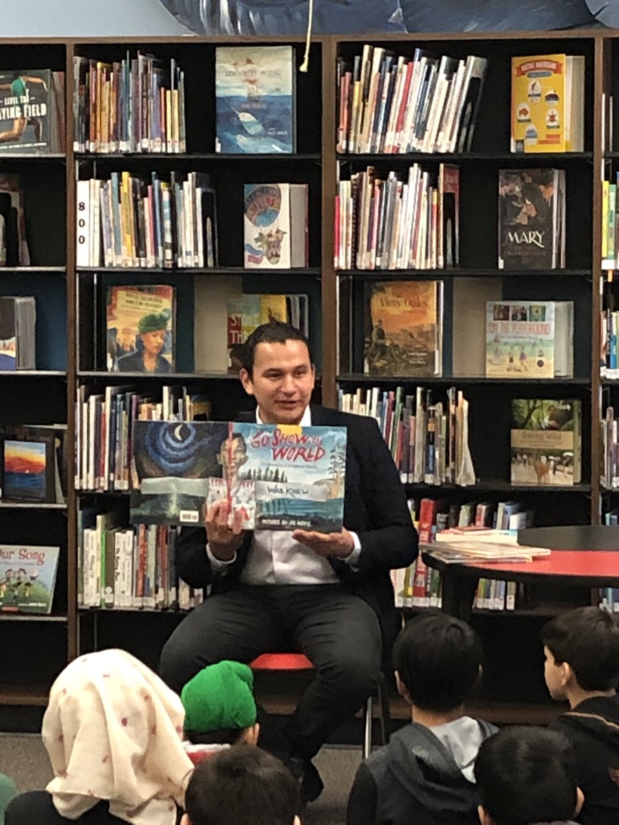 Had a great morning with @jmoses6 and @WabKinew for #ilovetoreadmonth. Thanks for visiting @stgeorgeLRSD! @ireadcanadian #knightslovetoread