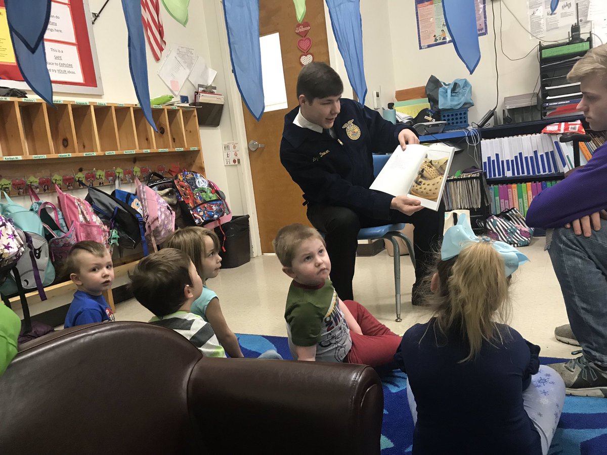 grf_ffa's tweet image. The officer team went and read books to the Pre-schoolers for FFA week. They all enjoyed it!