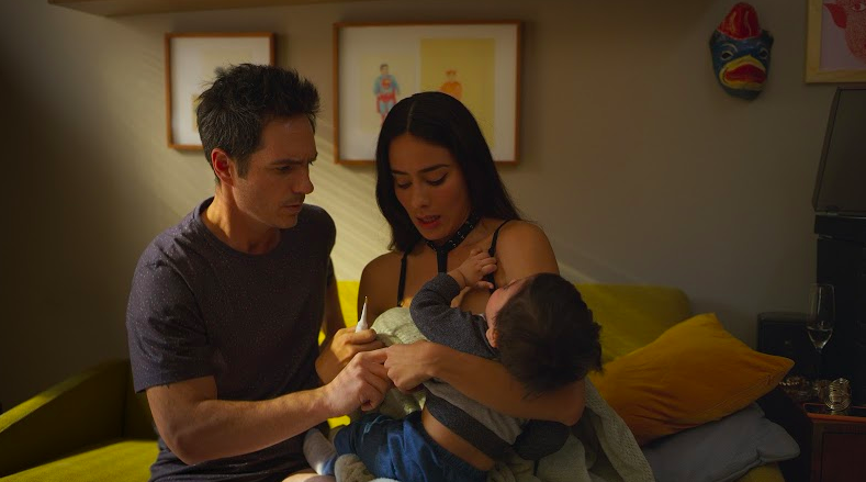 NetflixLAT's tweet photo. Ahí te encargo: 
Tiaré Scanda (El cumple de la abuela) escribe una película emotiva basada en la idea del productor Leonardo Zimbrón (Club de Cuervos). Es la historia de un hombre que desea convertirse en padre a pesar de que no está en los planes de su exitosa esposa. https://t.co/ELzLJrFiWb