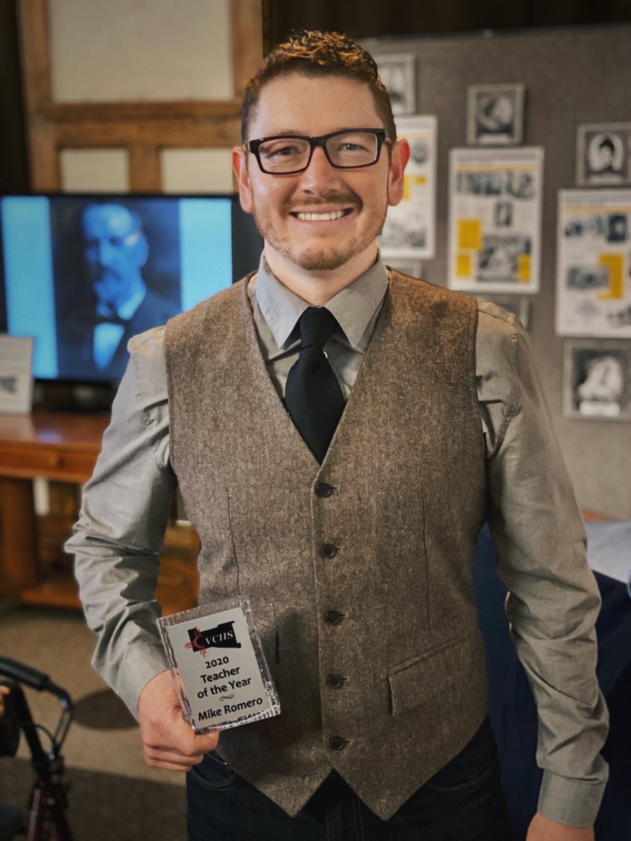 Congratulations to Michael D. Romero! The VMS Social Studies teacher is named Valencia Historical Society's Teacher of the Year! #WeRockLLS <a href="/vhsjags/">Valencia High School</a> <a href="/LLHSTigers/">Los Lunas High School</a> <a href="/liveloslunas/">LiveLosLunas</a> <a href="/Valencia_County/">Valencia County NM</a> <a href="/lunas_los/">Los Lunas Schools Personnel Department</a> <a href="/llssuper/">Dana Sanders</a> @LLS_EdTech <a href="/LLS_SPSV/">LLS Special Services</a>