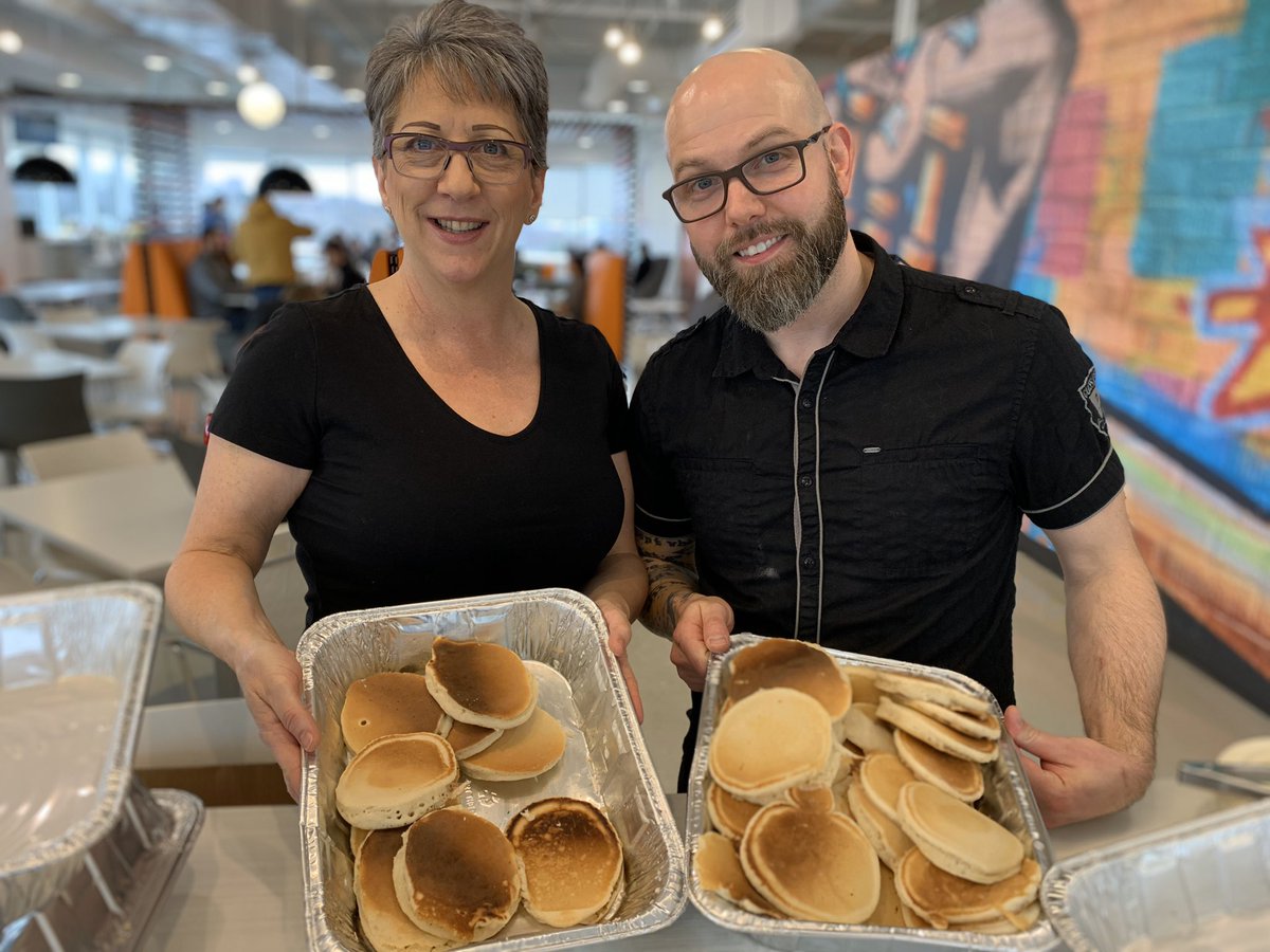 #ShroveTuesday <a href="/TD_Insurance/">gwantanmo</a> in Halifax <a href="/EvansKeecce/">Karen Evans</a> <a href="/JoshHakk_TD/">Josh Hakkenberg</a> 💚💚💚
