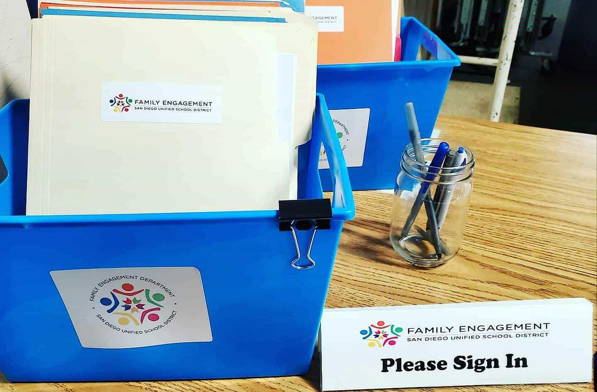 HAPPENING NOW!
Ericson Parent Literacy Workshop! Come on down to the auditorium &amp; learn how you can engage confidently w/your child during home reading time!
Free Spanish translation, childcare, coffee &amp; donuts!!
#familyengagement
#vikingparentslearn
#BetterSD 
@friendsofericson