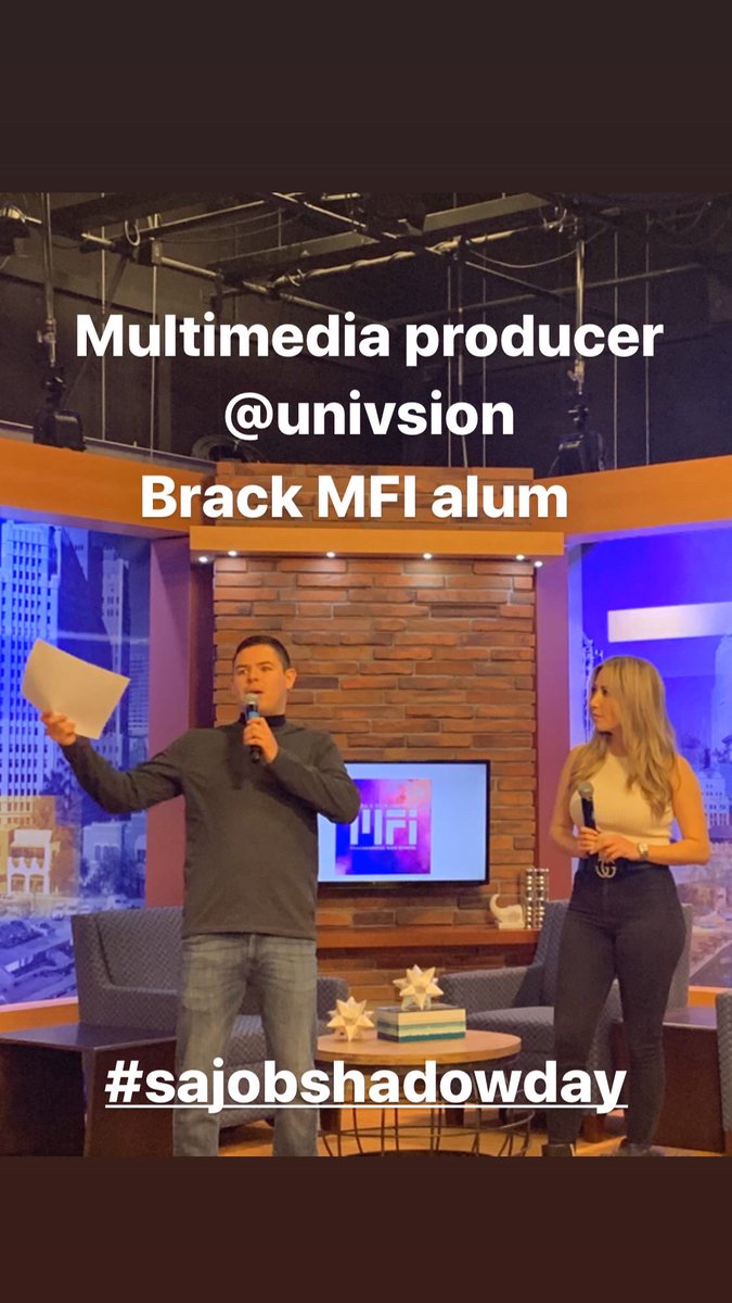 BrackenridgeMfi's tweet photo. SA JOB SHADOW DAY! Ruben was a student in Mr.Hernandez AV class at Brackenridge and now a multimedia producer @UnivisionSATX #saisdproud @SaisdCCR @SAISDCTE @saisd #sajobshadowday @sa_works #mfikids #choiceschool https://t.co/fhh33TEH1j