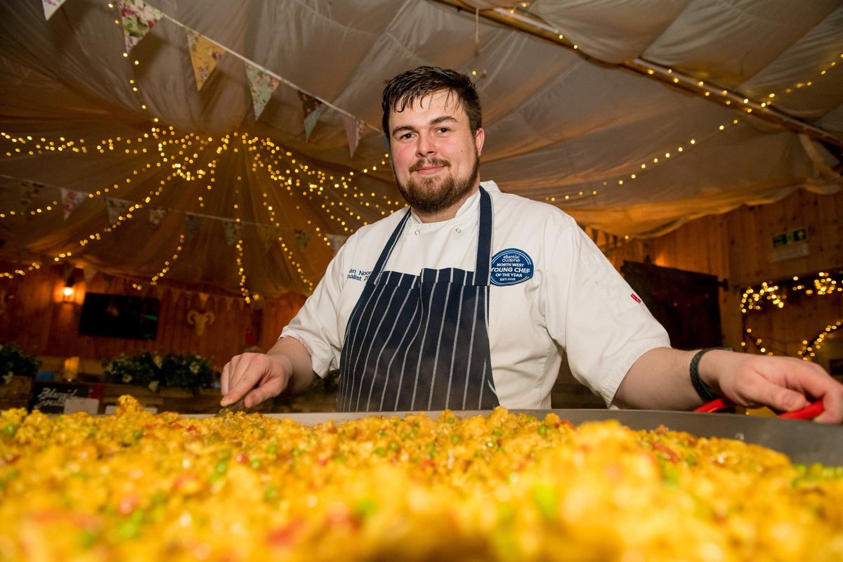seannoonanchef's tweet image. Chicken and chorizo Paella anyone @CeliaFarm @foodatopia @foodbible @northwestfoodblogger #food #foodphotography #foodporn #cheflife #paella