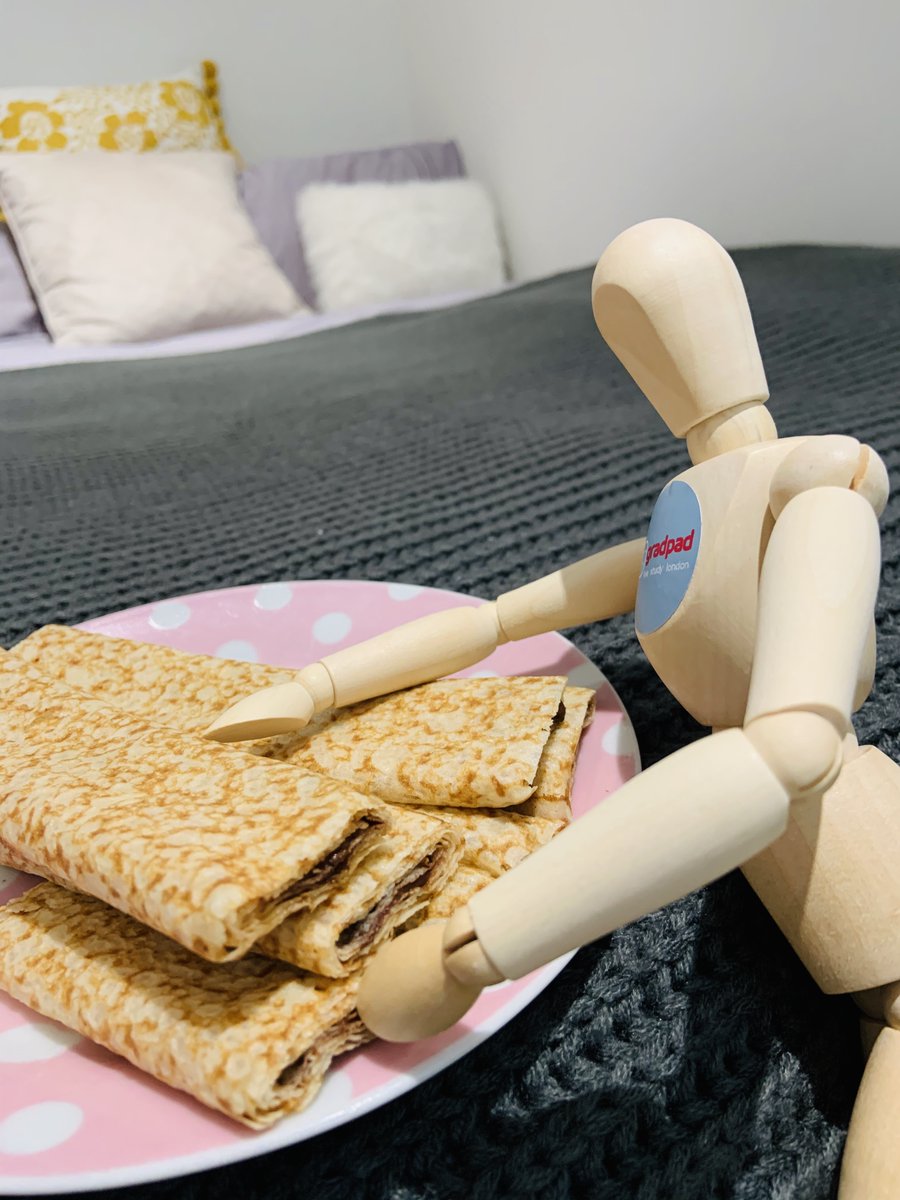 GradPad's tweet image. Pancakes in bed? Don't mind if we do! How do you like yours? #Shrovetuesday #PancakeDay2020 #griffonstudios #postgraduates