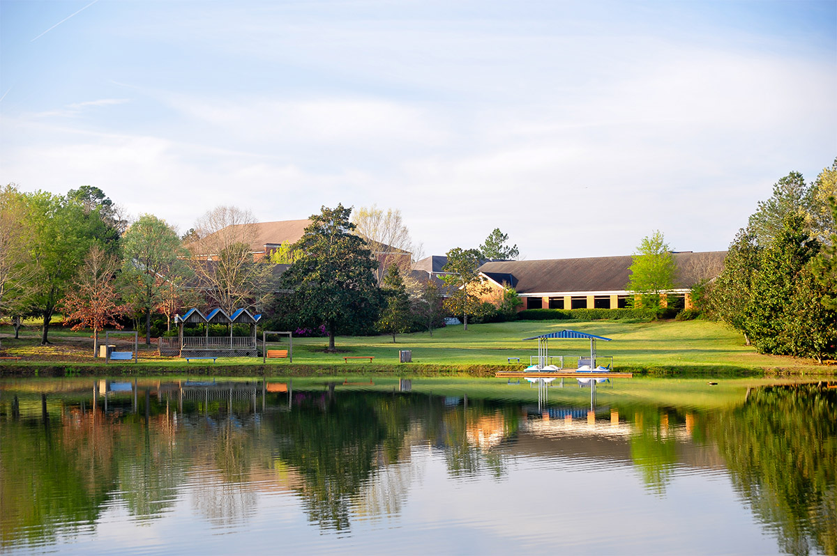 BrewtonParker's tweet photo. Is the stress of mid-terms starting to creep in? Why not take a study break and enjoy some time outside at Jones Lake? Grab some friends and go fishing, lay in a hammock, or just sit and enjoy the outdoors! 

#midterms #stressmode #relax https://t.co/m97kij8yCW
