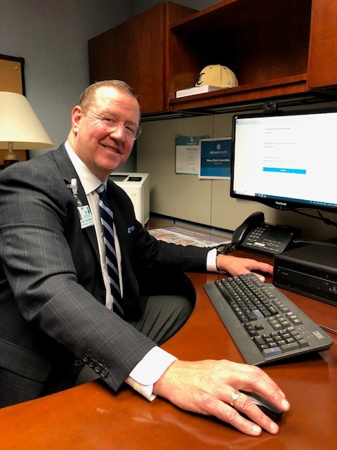 It's that time of year again. Time to vote for everyone's favorite Ortho Hospital - Carolinas Medical Center! Be sure to VOTE on <a href="/doximity/">Doximity</a> for US News Best Hospital <a href="/usnews/">U.S. News & World Report</a>. Thanks for you support!  -T.
#votecarolinasmedicalcenter