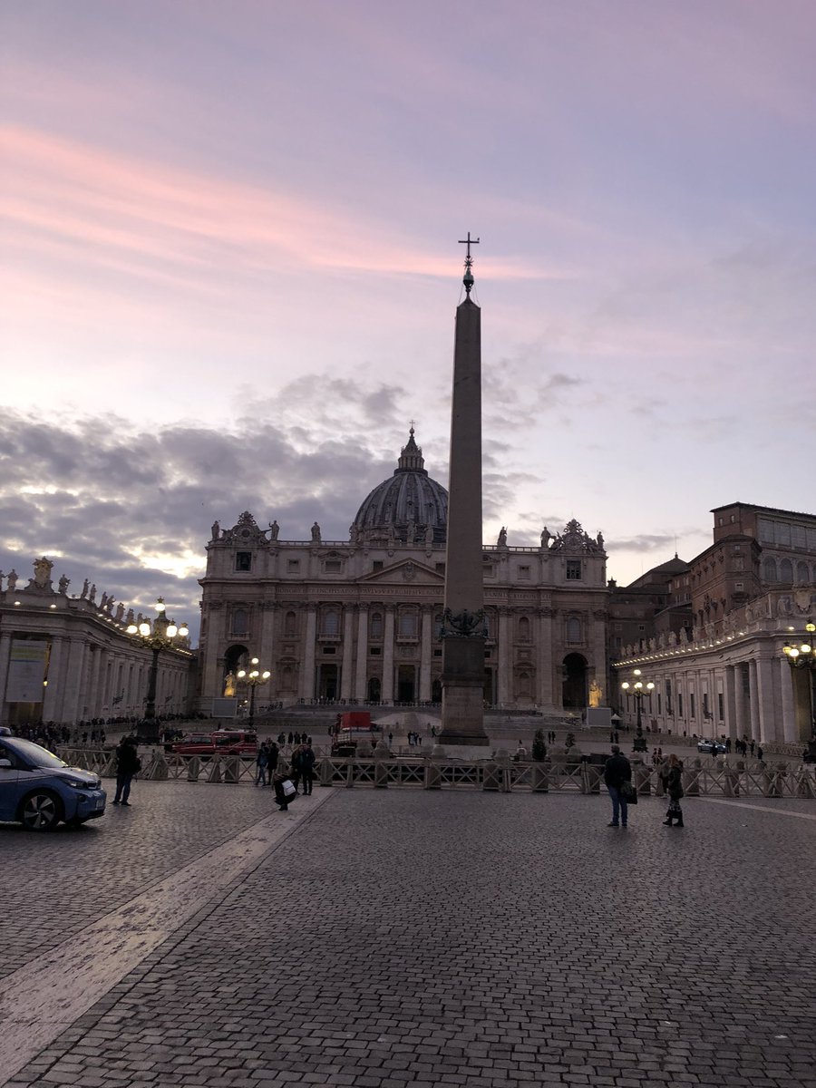 sunsets at the vatican 🇻🇦 #sjuglobal