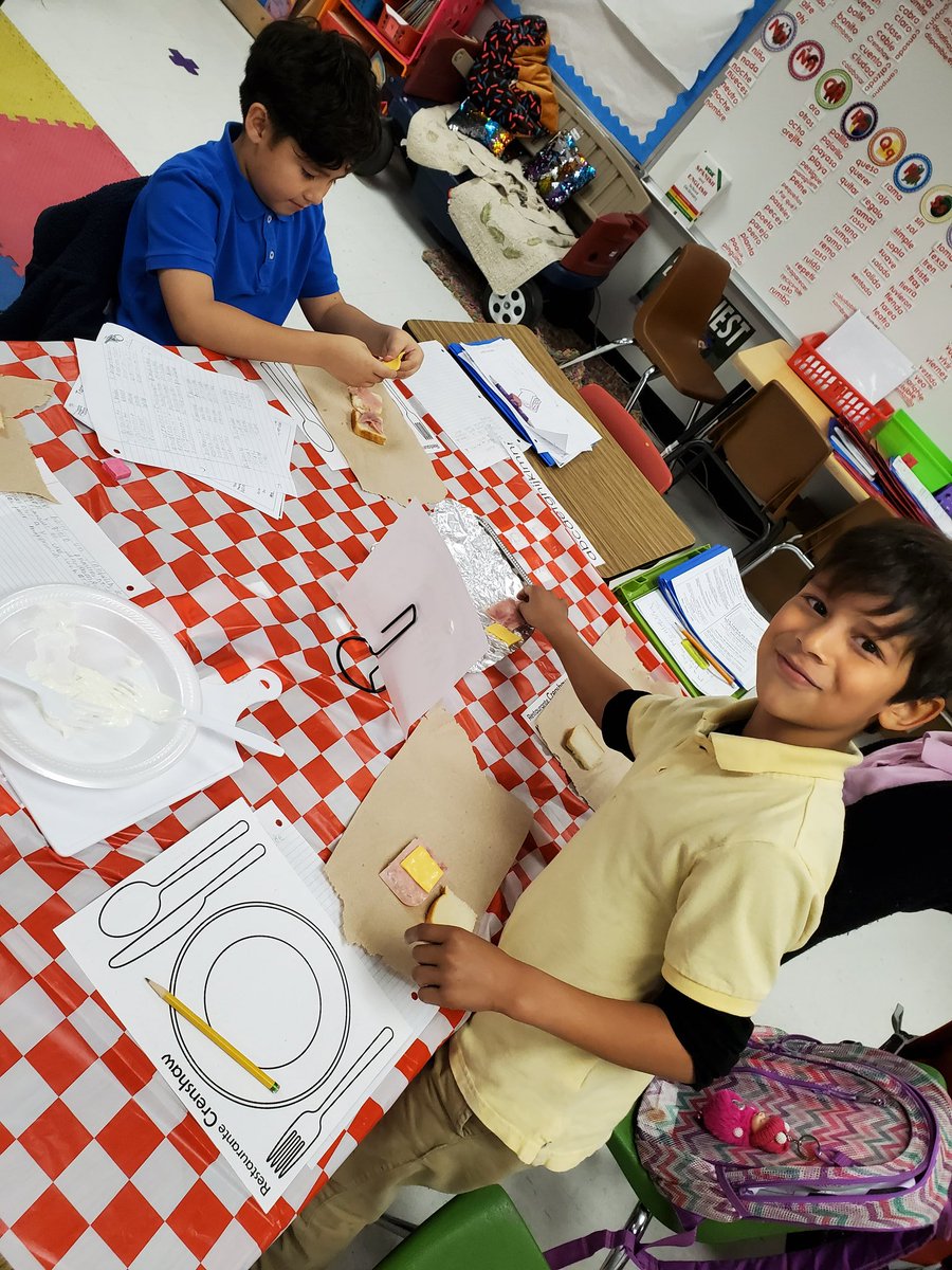Jaleydapz's tweet photo. Writing: How-to Text.
Procedural writing: How to make a ham and cheese sandwich. Students made their own sandwich and wrote step-by-step directions on how to make it. #channelviewisd #becisd @crenshawcomets #secondgrade #secondgradedual #classroomtransformation https://t.co/aJyfvWWIQj