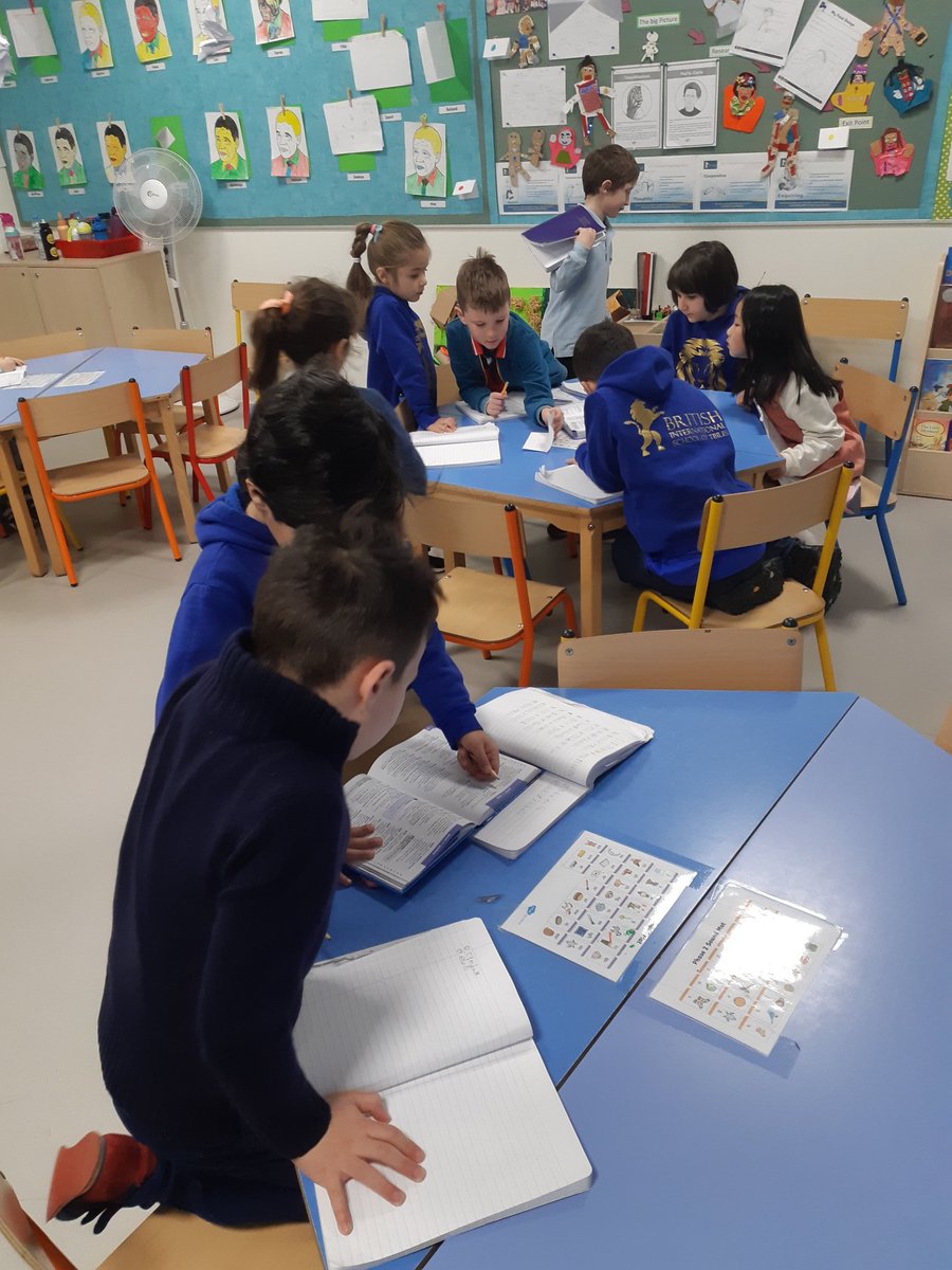 2_bist's tweet image. Dictionary scavenger hunt this morning #bist #english #dictionarywork