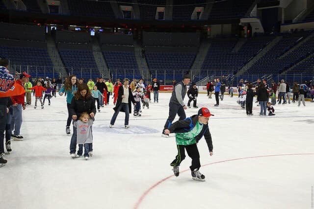 Grab your skates, we have another post-game skate this Sunday, March 1st! ⛸

🎟 bit.ly/2SYzgTi