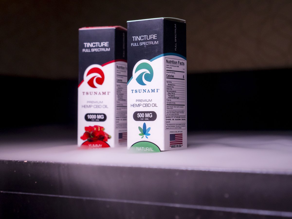 TsunamiPremiumV's tweet photo. Say goodbye to anxiety and hello to Tsunami Premium Hemp CBD tinctures 😌 👅🕊️ https://t.co/aHktfUh5Wm