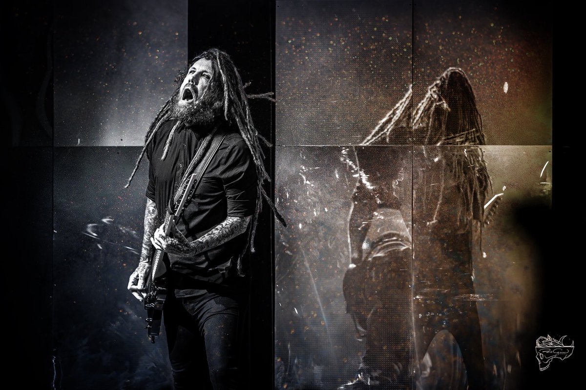 nd2642's tweet photo. One of my favorite pictures of last year of @brianheadwelch , shot from the soundboard. @korn_official has always been one of my favorite bands and to shoot them was a bucket list show to shoot. I hope to shoot them this summer again when they are out on tour! @korn_official https://t.co/ONsontqljW