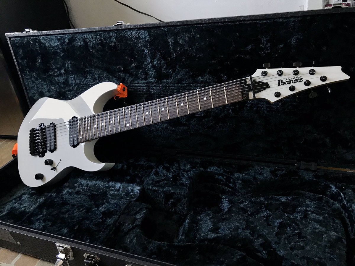simonvrtx's tweet image. I don’t get her out of her case often but still one of my favorite guitar 🙌🏻
-
@ibanezofficial @sitstrings #ibanezprestige #8strings