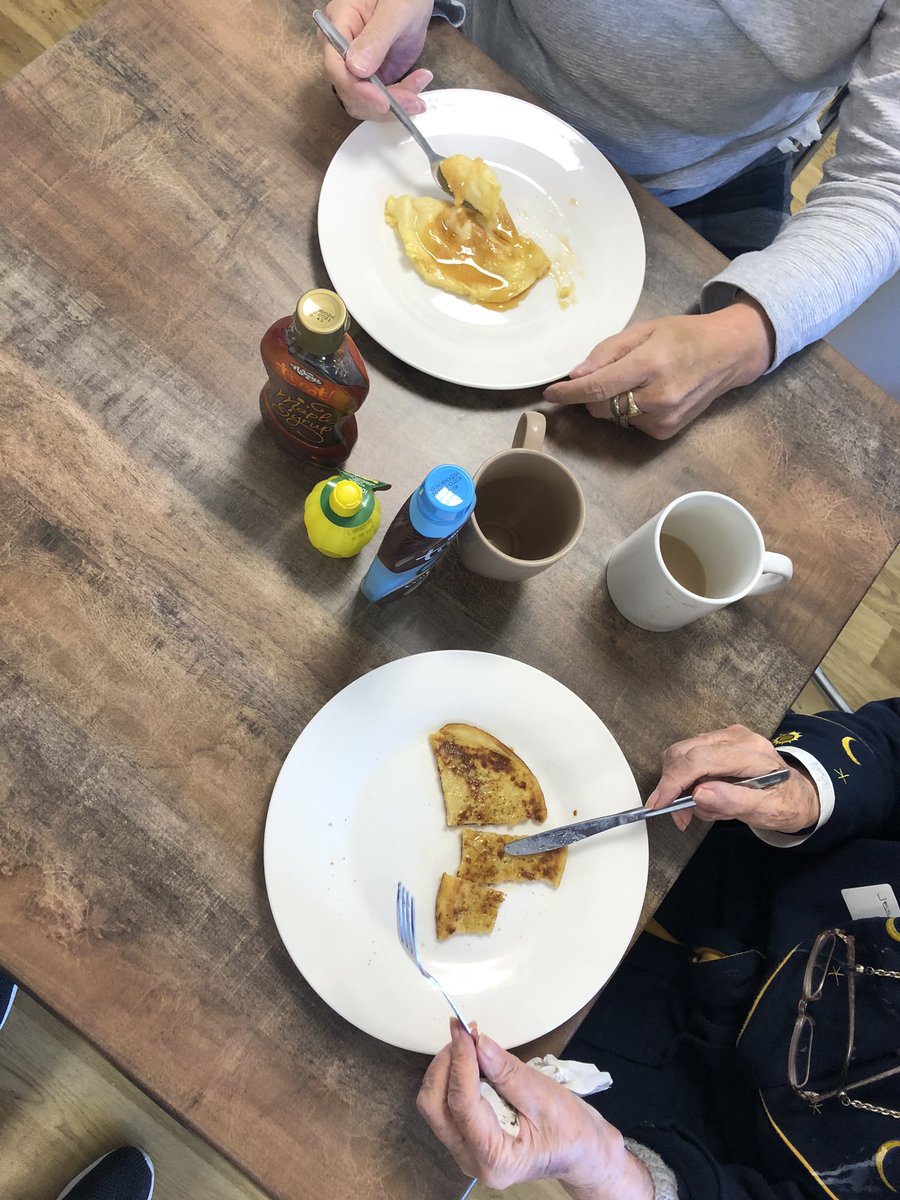 SarahLewisOT's tweet photo. Thank you to our brilliant 2nd year OT students for your work to run a Pancake making/activity group, for patients from the wards today. Was enjoyed by all and provided participation in meaningful occupation, contributing to Home First  @GlyndwrOT 🥞🏥 https://t.co/Hluqwvvr5t