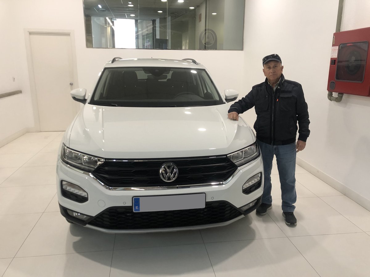 Autosi_es's tweet photo. ¡Primer T-Roc entregado! ¿No os encanta este modelo? :O ¡A disfrutarlo! https://t.co/WGdq8QdNXe