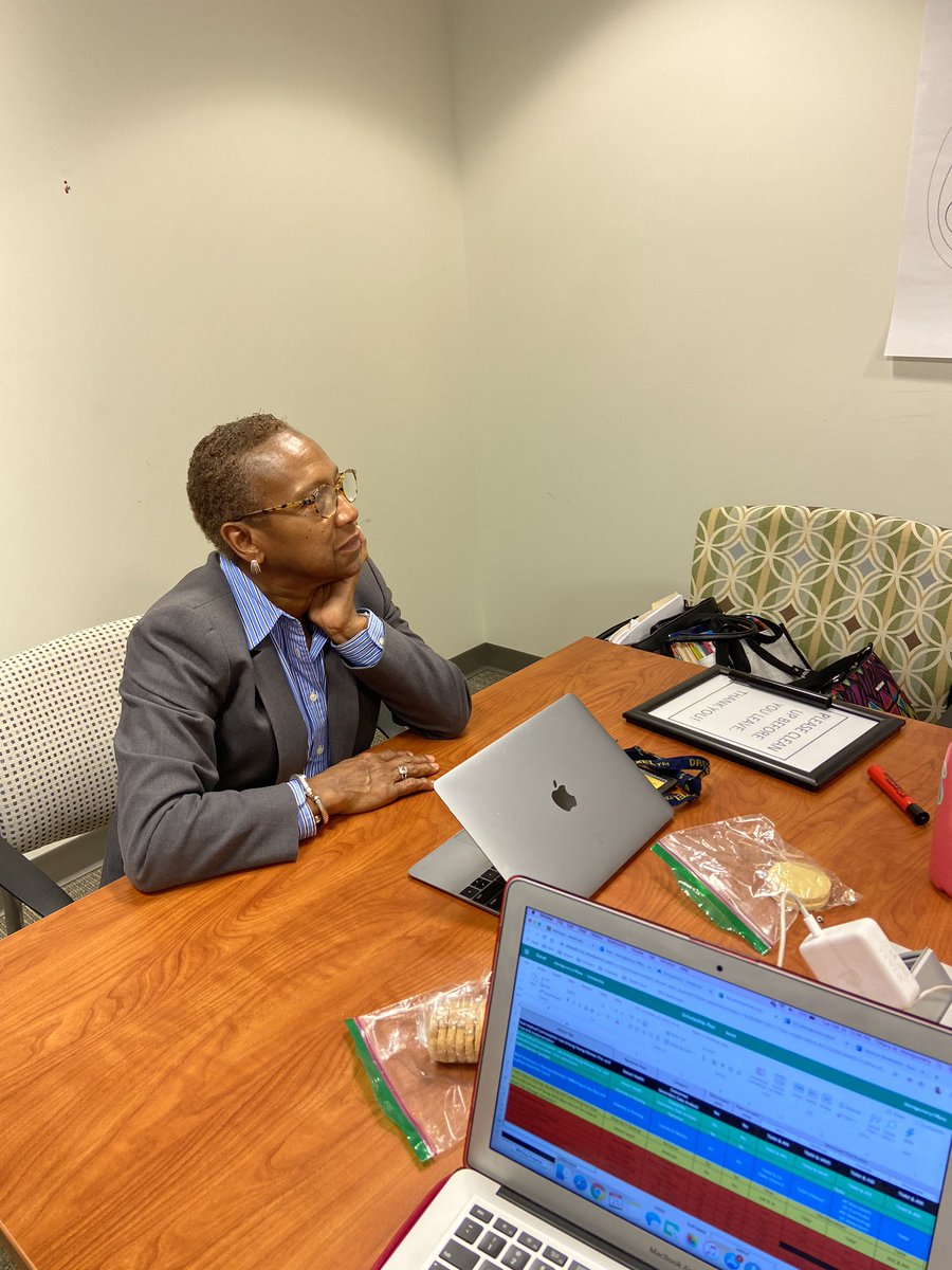 Dr_SweetJ's tweet photo. I enjoy mentoring early career researchers. Today and tomorrow, I’m helping nurse researchers from DC, MI, MO, and PA to develop their career plans. They came to @DrexelCNHP for career development. I’m glad to be at a place in my career where I can give back in this way. https://t.co/MfTO1OgHAv