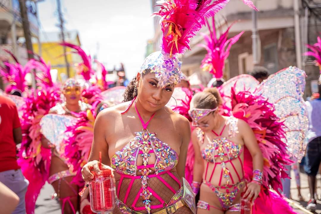 minizter669's tweet photo. Day 2. Contemporary Costumes a Thread.

In no special order. 

 #DiscoverDominica #PlaydeRiddimPlayMas #MasDomnik2020 #DominicaCarnival #Costumes 
#Hysteria #Pluse #Amnesia https://t.co/2y9p7yjpcq