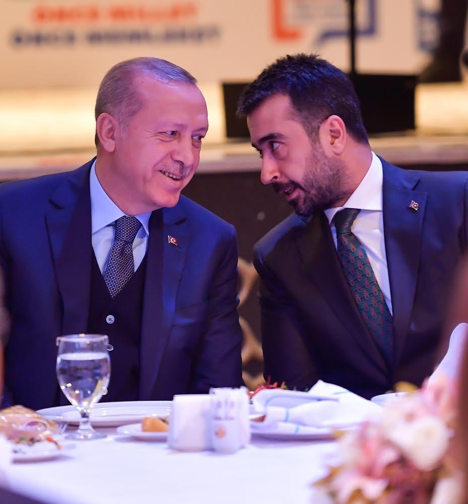 Gültekin Gündüz 🇹🇷 (@ggunduz06) on Twitter photo Ne ise odur derler ya,
Ona buna şuna göre değil,
Hakkı bilip hakkı söylediğiniz için seviyoruz sizleri.
Dik durun, eğilmeyin.
Kimse bilmese millet bilir,
Herkes unutsa Tarih unutmaz.
Nice seneleriniz olsun..
<a href="/RTErdogan/">Recep Tayyip Erdoğan</a>
<a href="/hakanhanozcan/">Hakan Han ÖZCAN 🇹🇷</a> Ne ise odur derler ya,
Ona buna şuna göre değil,
Hakkı bilip hakkı söylediğiniz için seviyoruz sizleri.
Dik durun, eğilmeyin.
Kimse bilmese millet bilir,
Herkes unutsa Tarih unutmaz.
Nice seneleriniz olsun..
<a href="/RTErdogan/">Recep Tayyip Erdoğan</a>
<a href="/hakanhanozcan/">Hakan Han ÖZCAN 🇹🇷</a>