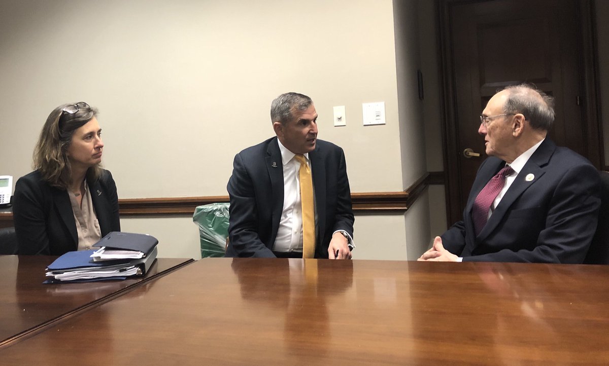WWP_DC's tweet photo. Thank you, @DrPhilRoe for meeting with Wounded Warrior Project and thank you for your great leadership on behalf of #veterans and their families. 🇺🇸 #OperationAdvocacy https://t.co/71P3Hz0t14