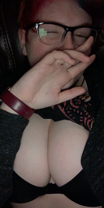 I&rsquo;m gonna try to be more active on here, even if it&rsquo;s just lewd thoughts and the occasional lewd photo Happy<a href="/tag/tittytuesday"class="tags"><span>#tittytuesday</span></a>