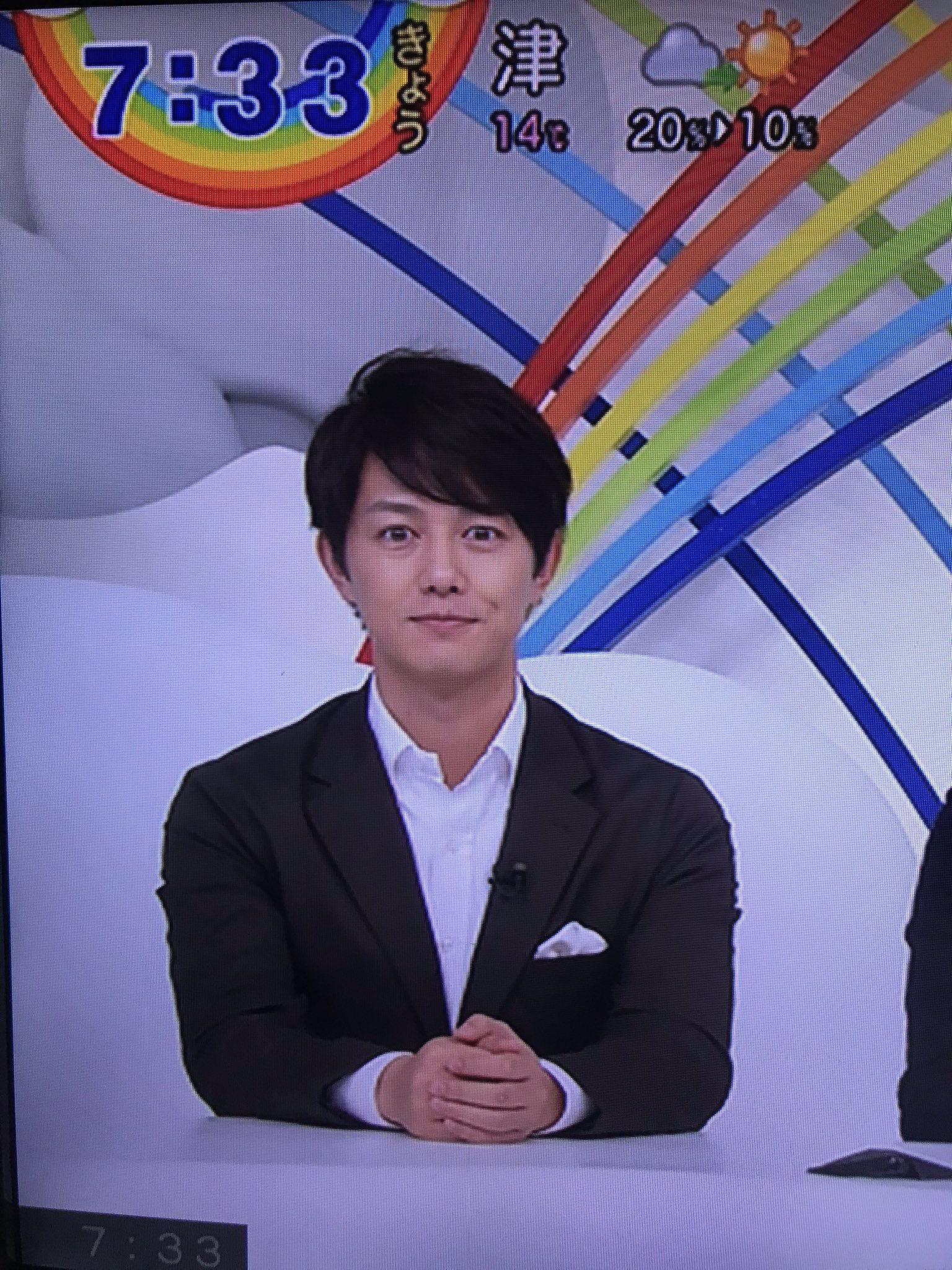 な 水曜朝のzip好き 毎週工藤阿須加 くんに癒されている好き 今日はなんかいつもよりイケメン好き こういう髪型好きスーツ姿も好き ああ しゅてき 好き T Co C7lh2ijnfi Twitter