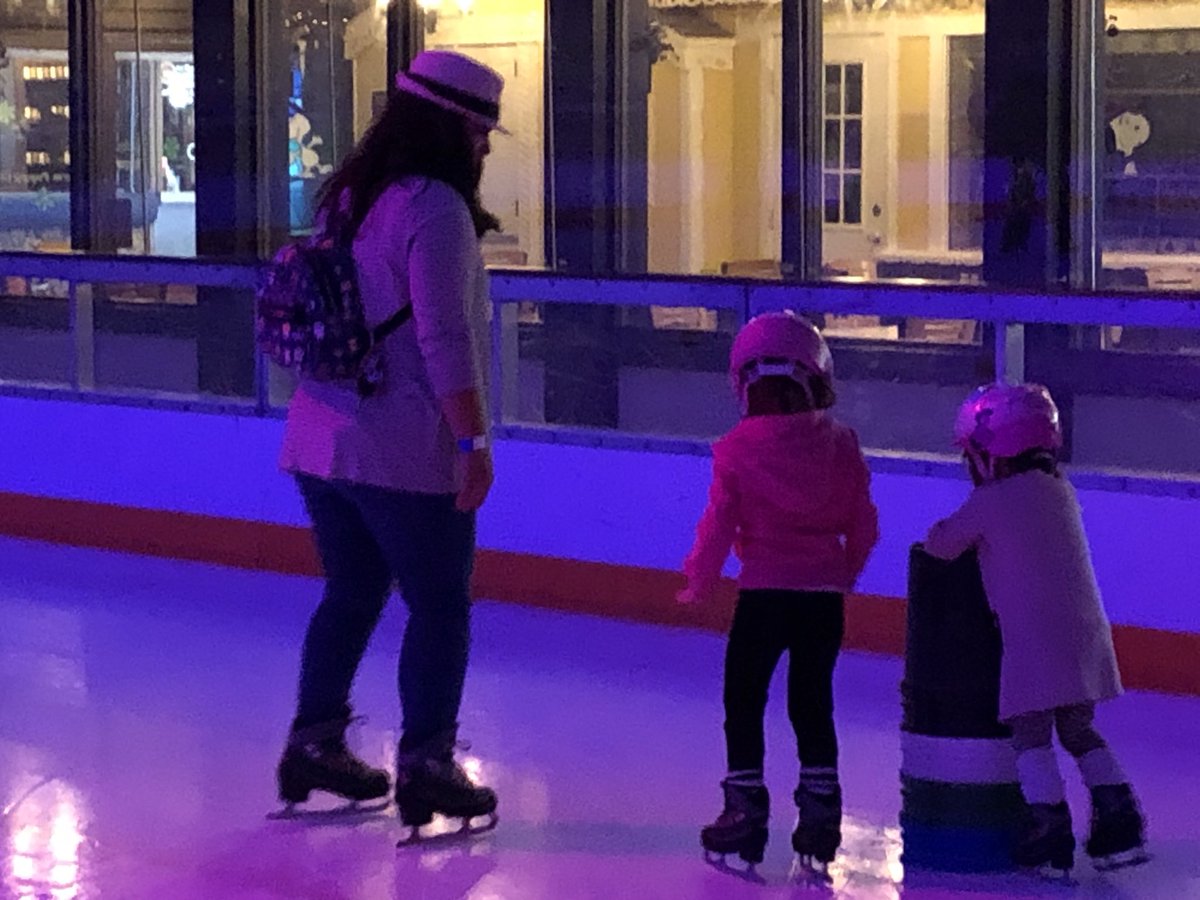 CCS_angelacloud's tweet photo. ⁦Field trip to the #CharlesSchulz Museum and Snoopy’s Home Ice. Mr. Schulz impacted our community and the world in so many wonderful ways with the #Peanuts gang and his love of hockey. ⁦@CompassCs⁩ #perfectdayforiceskating https://t.co/4M4tnYUnFb