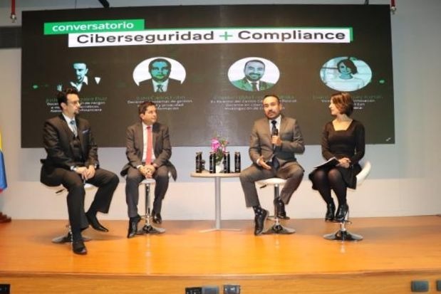 UniversidadEan's tweet photo. @CCNCERT @colCERT @FuerzasMilCol @jrodriguezk "Para la @UniversidadEan, ser parte de esta actividad significa afianzar los lazos de colaboración que nos hemos trazado para fortalecer las capacidades de nuestra Institución en materia de #Ciberseguridad", dijo nuestra vicerrectora de Innovación, @jrodrguezk, en el evento. https://t.co/hM7PFigFWU