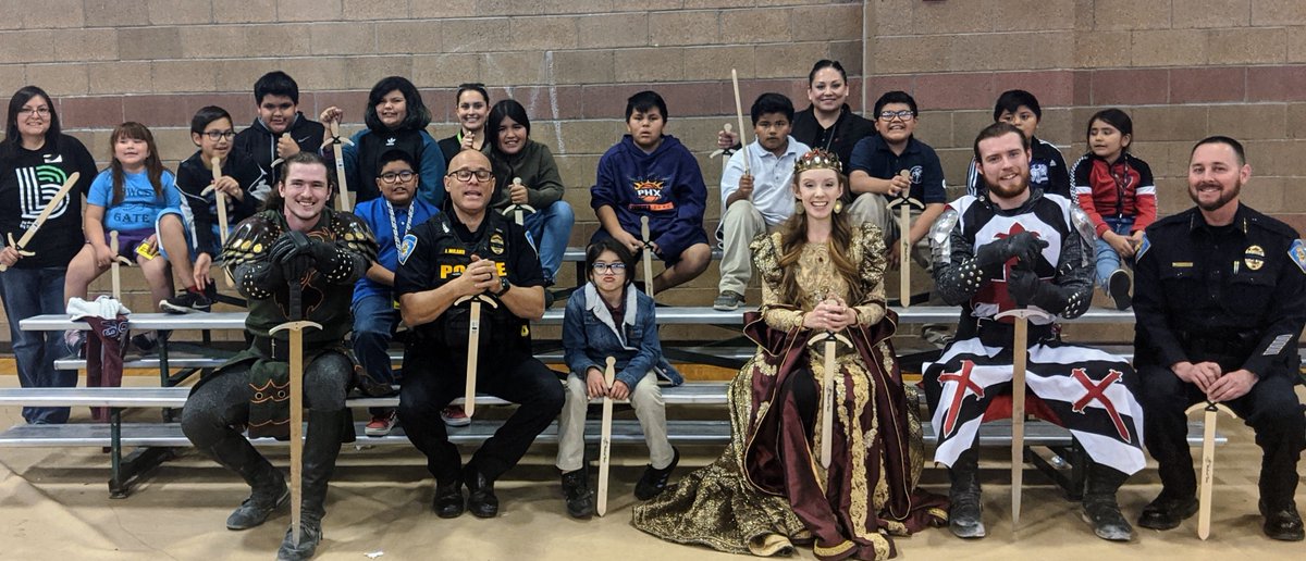 bbbsaz's tweet photo. Last week, @MedievalTimes (Scottsdale) led a Jr Knight training at our Gila River Site Based program! Bigs & littles learned several moves with swords and were knighted! Thank you Medieval Times! #BiggerTogether #bbbsaz #medievaltimes #volunteer https://t.co/ycnsxi2Eek