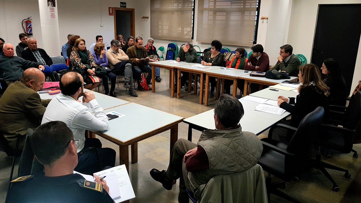 MARIAGRANADA's tweet photo. La Volaera proponiendo actividades en la Comisión de Cultura y Junta Municipal del Distrito Ronda
#Cultura
#Granada
#FelizMartes
#DistritoRonda
@IndeGranada
@ideal_granada
@RadioDlvradio
@radiogranada
@LaVolaeraGR
@granadahoy
@canalsurgranada https://t.co/cfOMqBOSN0