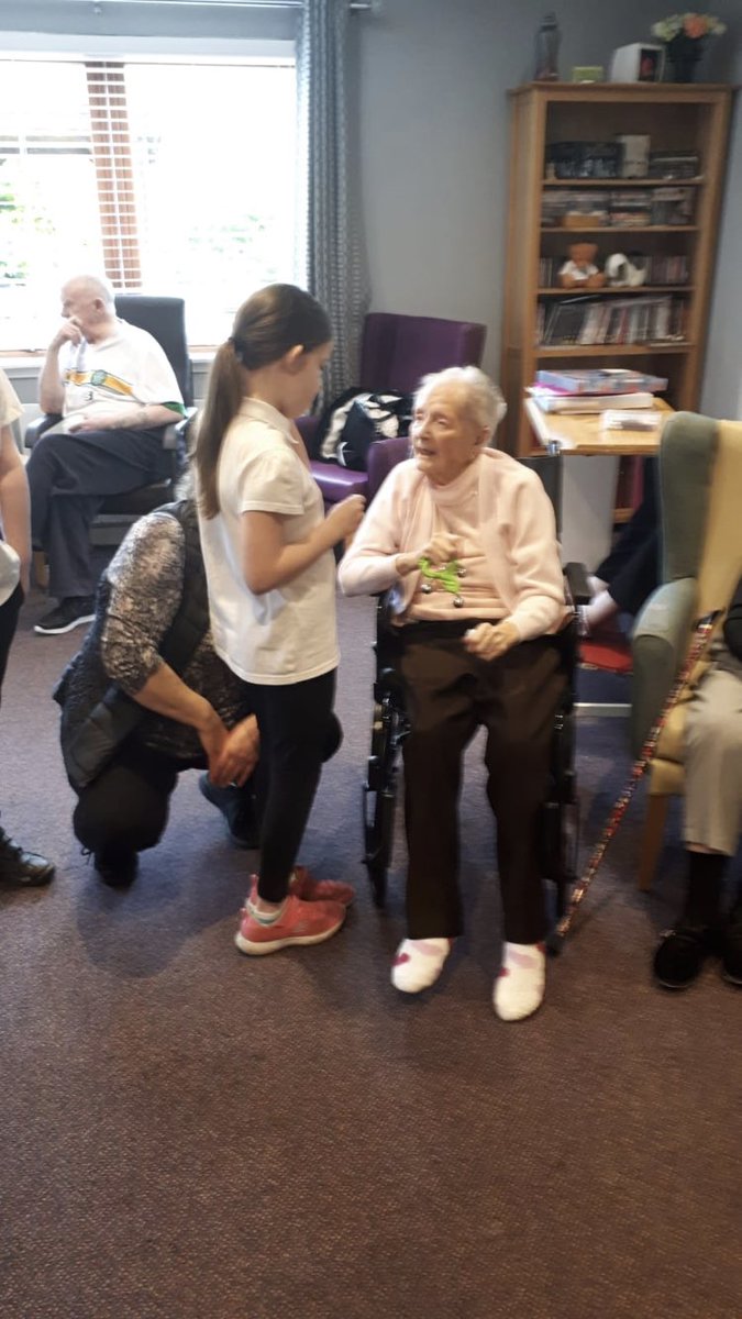 carronshoreEP's tweet photo. Another very successful visit to Carrondale Care Home. The residents always say how much they enjoy our visits. ‘That’s made my day. I feel like a young girl again’ #generationproject @GregNicol94 @carronshoreps @MrsMcps @Cpsmrsw @ASNFalkirk https://t.co/RkU5Njqpcx