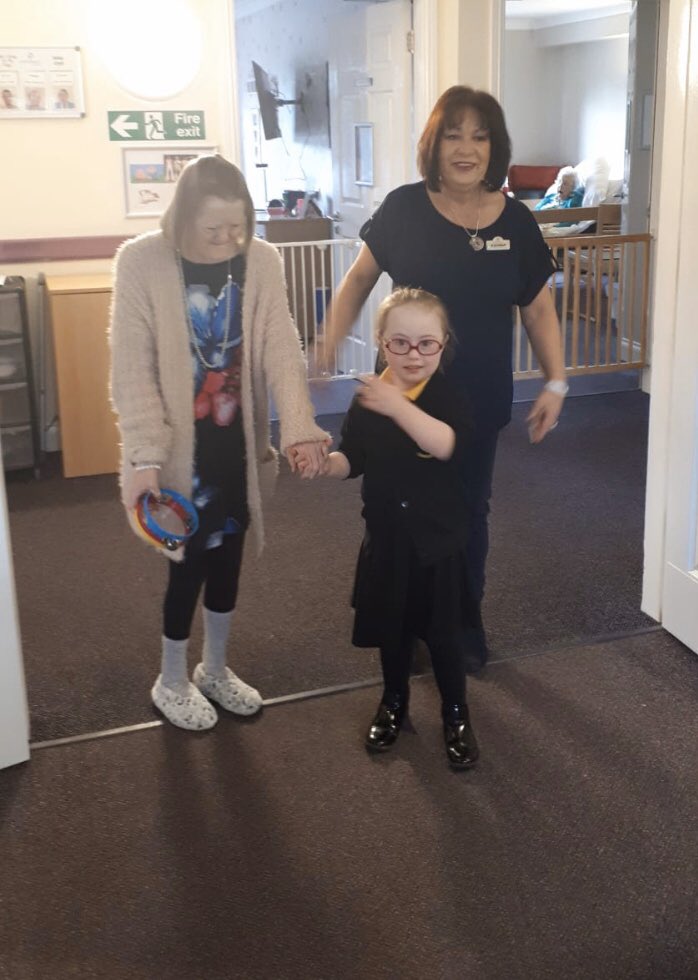 carronshoreEP's tweet photo. Another very successful visit to Carrondale Care Home. The residents always say how much they enjoy our visits. ‘That’s made my day. I feel like a young girl again’ #generationproject @GregNicol94 @carronshoreps @MrsMcps @Cpsmrsw @ASNFalkirk https://t.co/RkU5Njqpcx