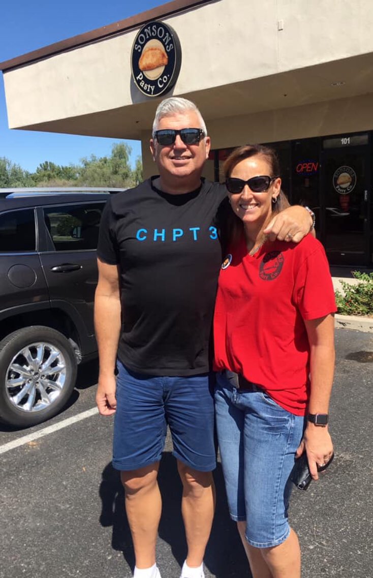 NorthYorksAndy's tweet photo. @ChptIII made it to my sisters Cornish pasty shop #sonsons in Arizona🇺🇸 in 2019, hopefully will be living there permanently in the next few months riding my bike #Formigli in the sun🚴♂️☀️ https://t.co/otNnJ21GI2