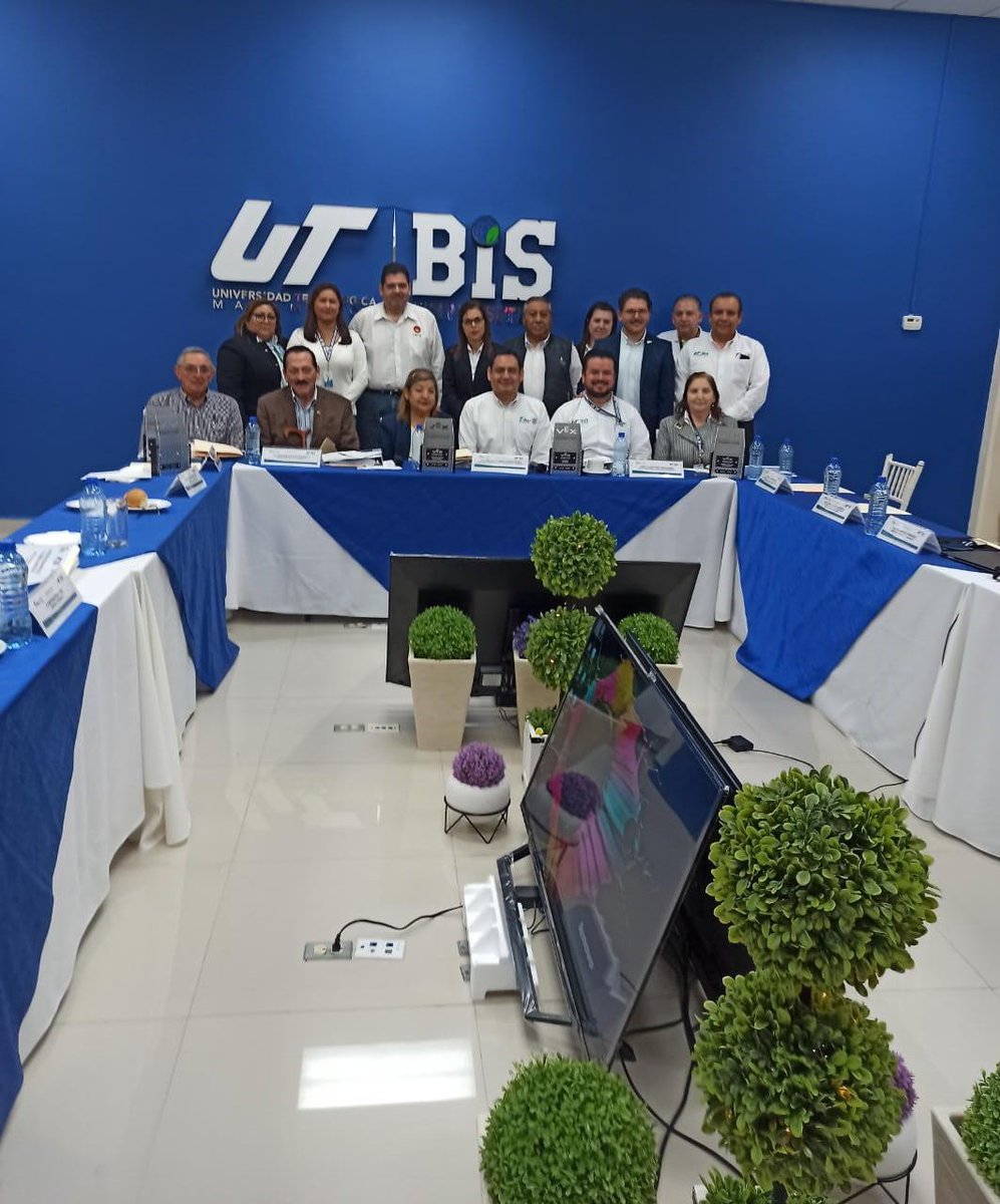 VinculacionTam's tweet photo. Realiza la @UTMatamoros sesión ordinaria del consejo directivo, atestiguado por directivos de la @CoorUTyP, @gobtam, @SEP_mx, @EDUCATAM, @MatamorosGobMx  así como del sector empresarial de #Matamoros estuvieron de #Canacintra #SJOIIM #FRTM #TiempoDeTodos #Tamaulipas #SEMSySTam https://t.co/jpSA882Ifr
