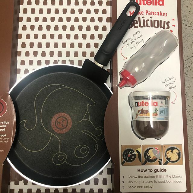 sparkly_mummy's tweet image. Don’t forget the pancakes on jif lemon day! #pancakeday #pancakes #jiflemonday #nutella ift.tt/2veftGg