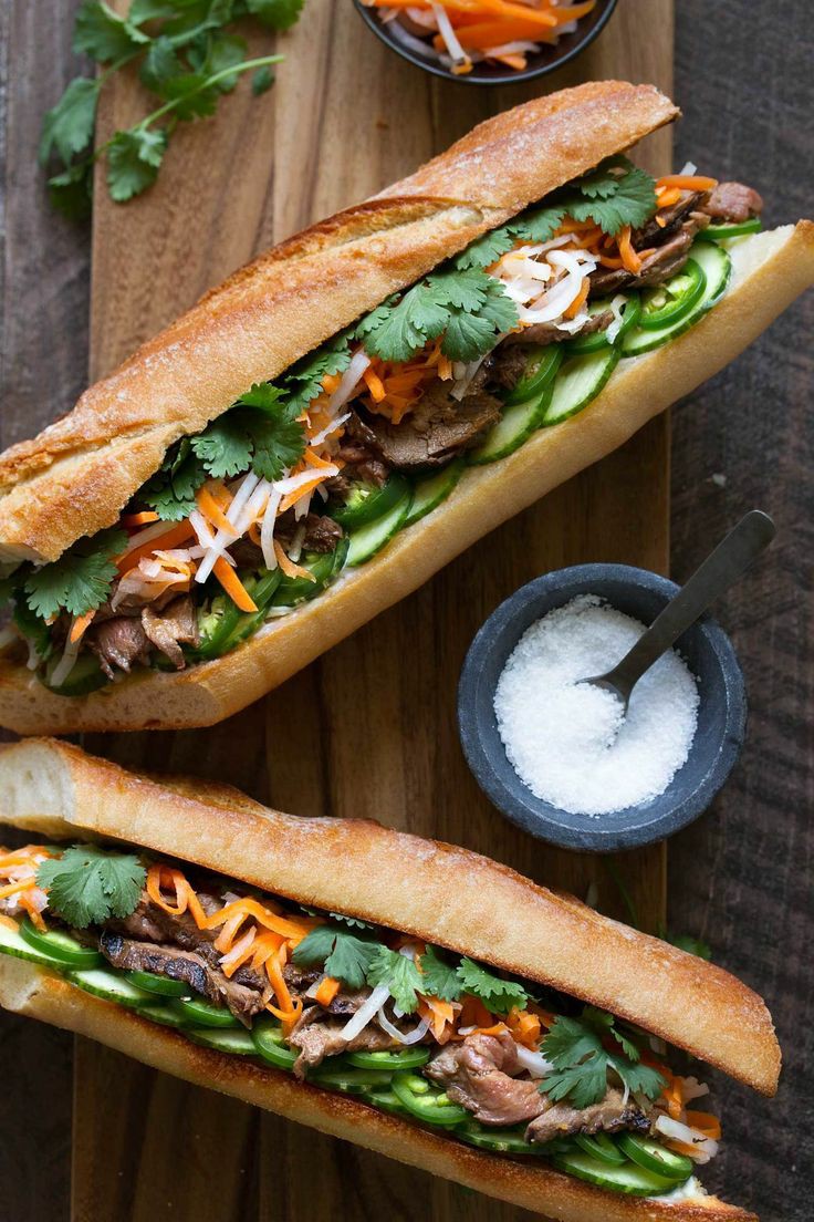 Nói thật tui không muốn sân si đâu, mà lướt nãy giờ toang bánh mì, đâm ra thèm bánh mì vãi đạn, nên chúng mày không ăn thì để người khác ăn, không biến lẹ lẹ cái đi. Thân ái quyết thắng ❤️
#ApologizeToVietNam