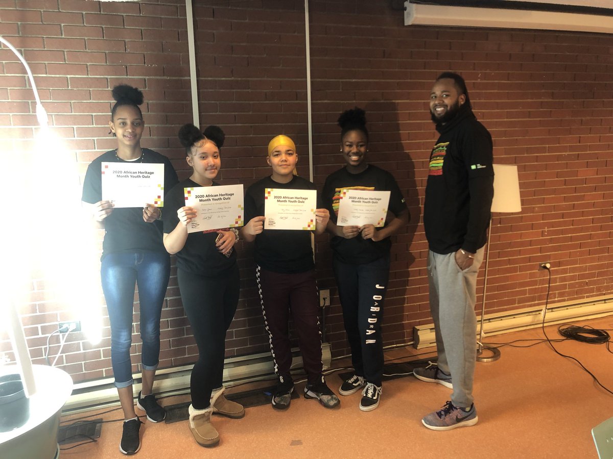 cchris_cc's tweet photo. @Hpjhdragons at the African Heritage Month Youth Quiz. We're very proud of our team and coordinator 👍
#HPJHshare @HRCE_NS https://t.co/joJ4QVQ8AB