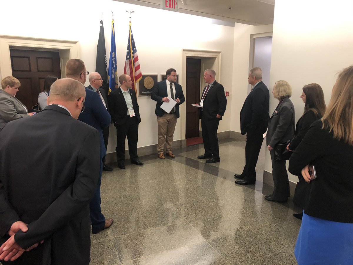 JenMcCU's tweet image. Great to talk about the #CUDifference with Ethan from @RepRonKind office! #CUNAGAC @WICULeague @Royal_CU @CEORoyal_CU @JanJohn57121989 @afarnham_CU