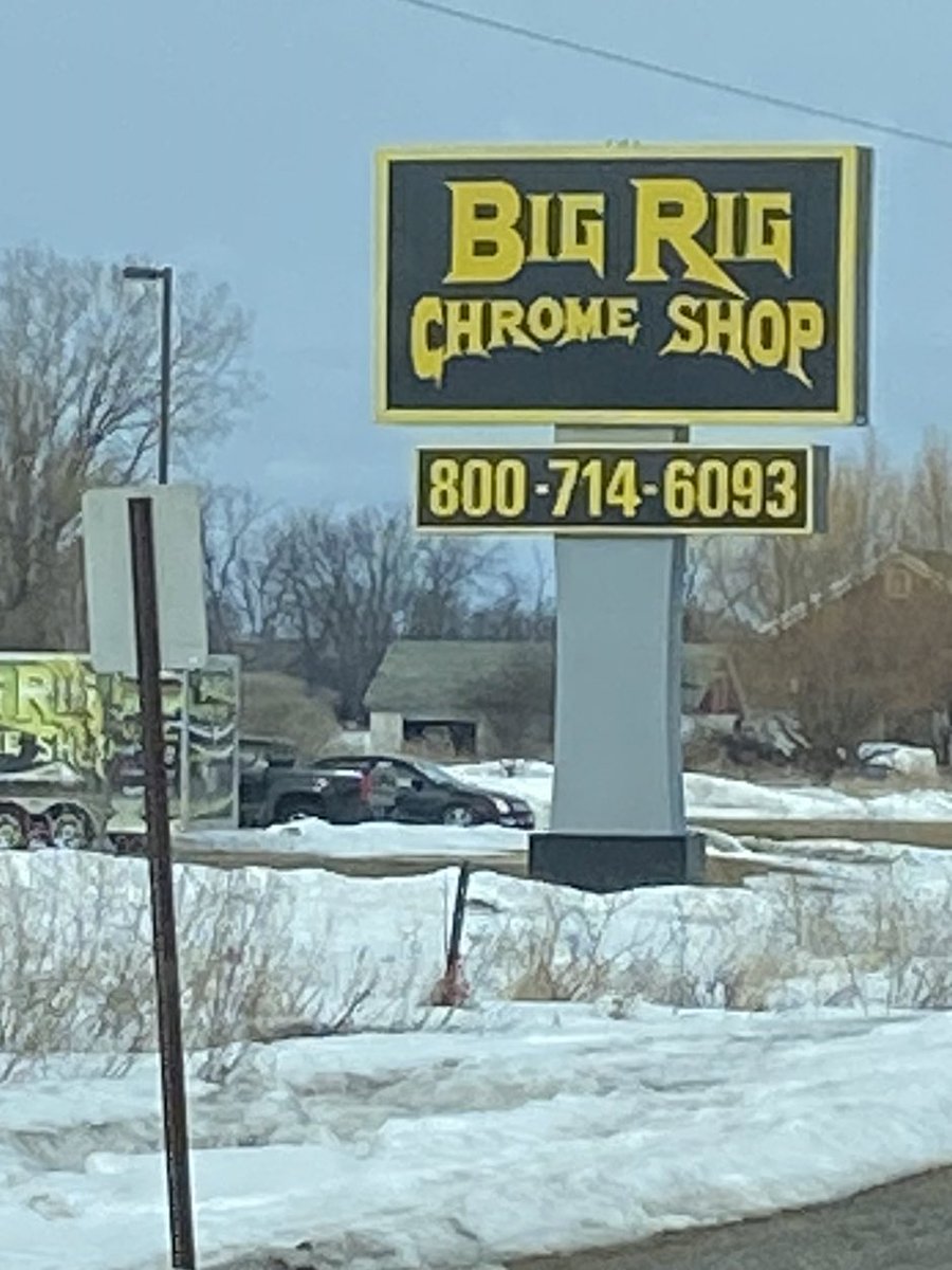 BrunnerFab's tweet photo. We have finally arrived at @bigrigchrome1 in #OshKosh #WI !! 🤗🤗 They now have their stock of #HeadacheRacks !! Come see them or give them a call 
3735 South Washburn St.
Oshkosh, Wisconsin 54904
920-769-0611 https://t.co/GRDEKQnBFL