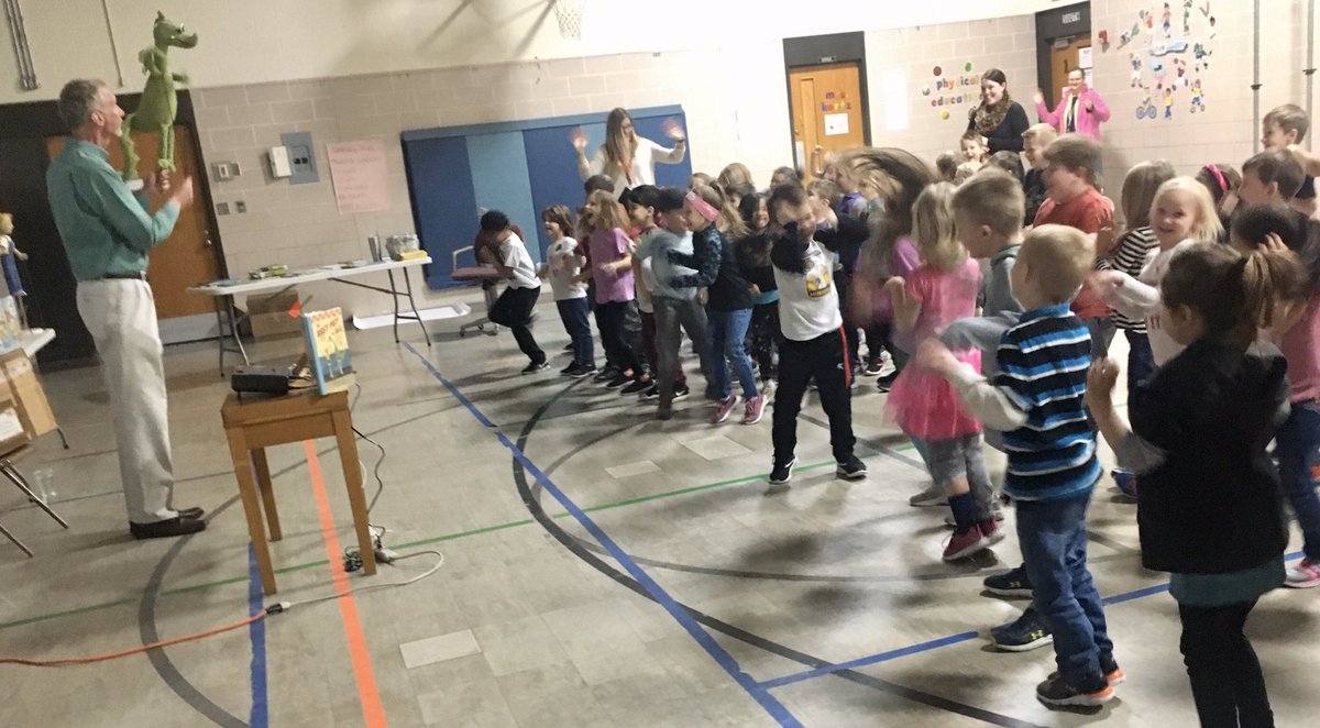 nicksofio's tweet image. Lakeview Students loved their time today with MN author David LaRochelle!  Thanks @KristenSeeger ! #ALASconnectED #LKCanDoKids