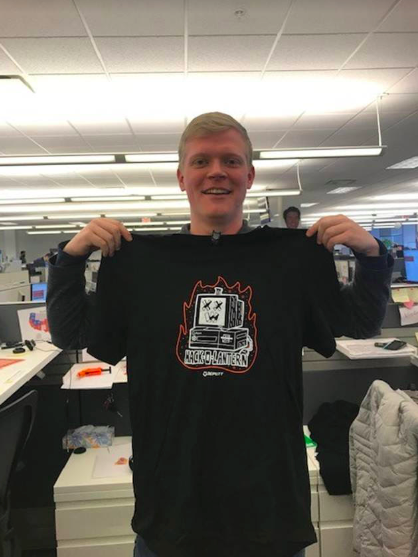 deputyapp's tweet image. A big shoutout to a few of the @ADP reps that crushed it selling Deputy last month. Thanks for sharing these pictures with your new Deputy t-shirts! 👏💯⭐

#ADPMarketplace #ADPPartner