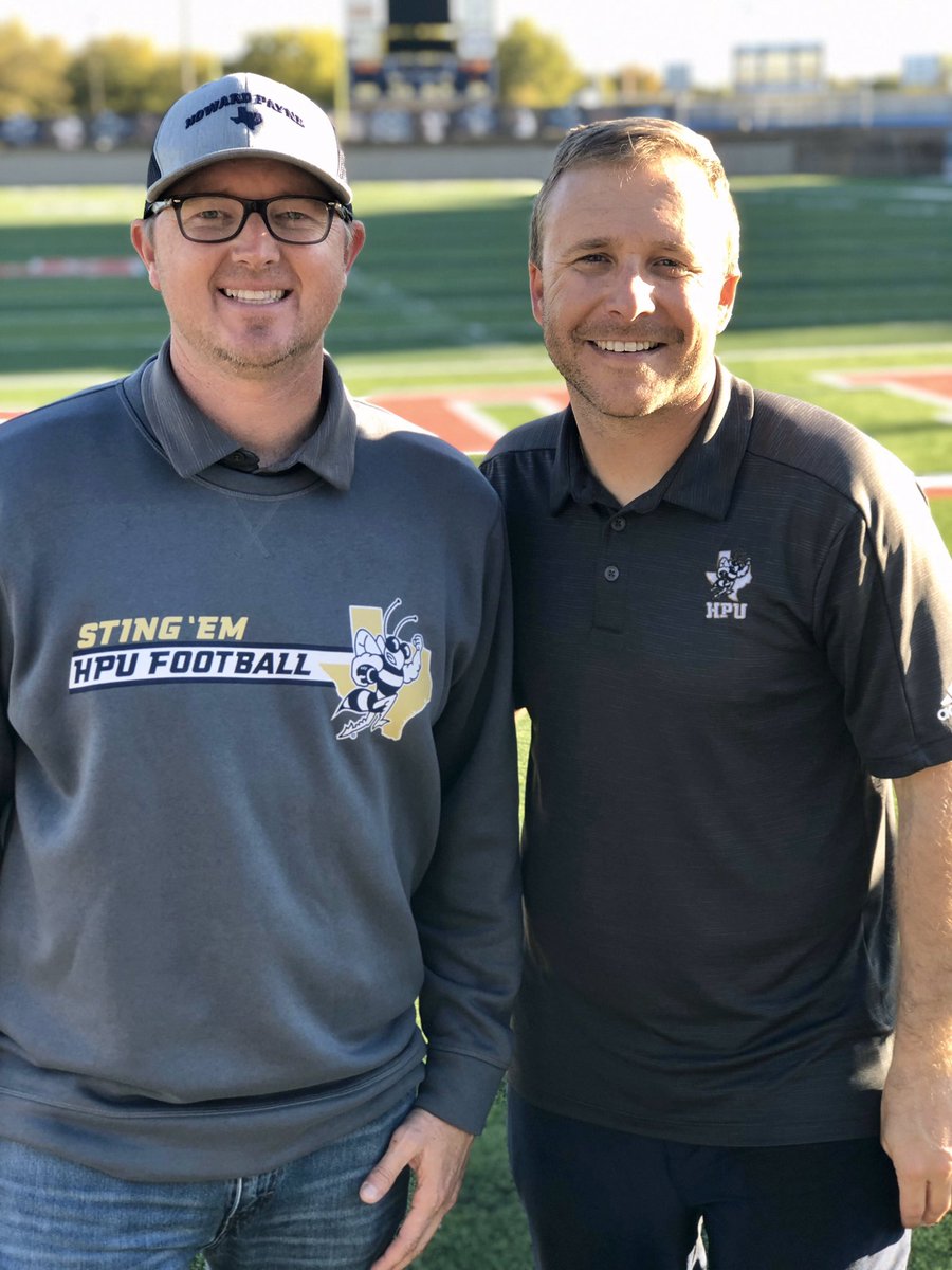 Coach_BHarris's tweet photo. Happy Birthday to @Sims_HPUAD !!! Thankful for ALL you do for @hpusports and @HPUTX !!!!
#StingEmHPU https://t.co/hhj8TybTpQ