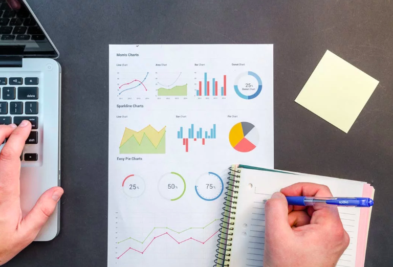 BusinessTO's tweet photo. #DidYouKnow: There are over 60 #businessincubators and accelerators in #Toronto that provide support for your #smallbusiness? From digital media and healthcare, to food processing and retail: https://t.co/5QFxUVXqYA https://t.co/MRvNfUSUi3